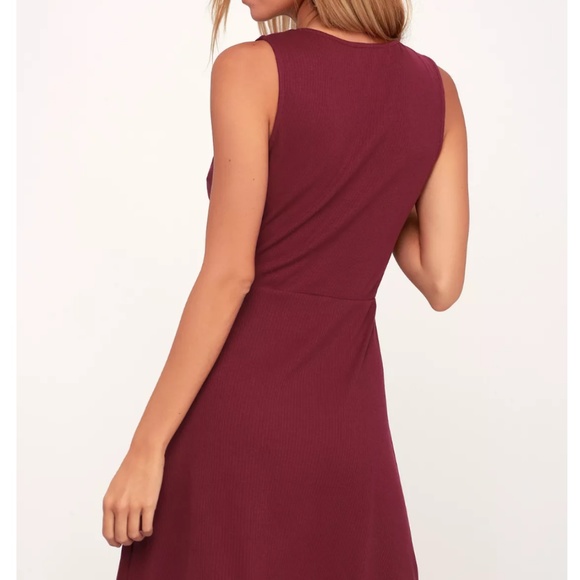 Burgundy dress - Picture 3 of 7